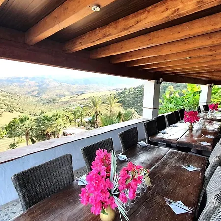 Rural 'vincent' Gogh, With Spectacular Pool & Optional Private 6 Guests Jacuzzi Vakantiehuis