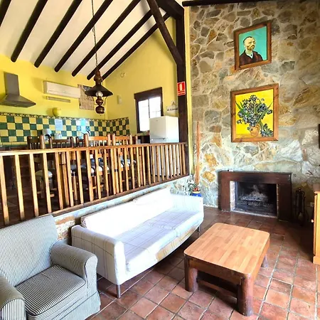 Rural 'vincent' Gogh, With Spectacular Pool & Optional Private 6 Guests Jacuzzi Vakantiehuis *