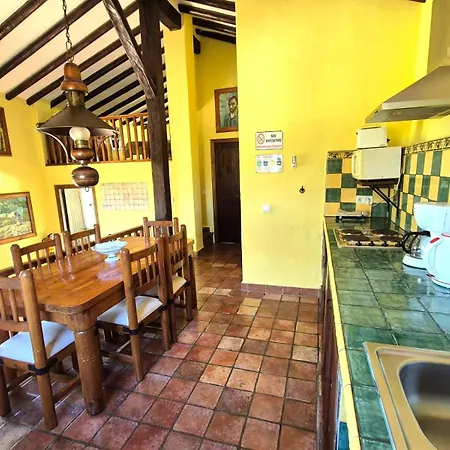 Vakantiehuis Rural 'vincent' Gogh, With Spectacular Pool & Optional Private 6 Guests Jacuzzi *